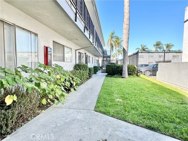 Building Photo - 5500 Ackerfield Ave