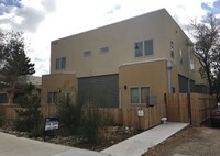 Building Photo - 2120 Lead Ave SE