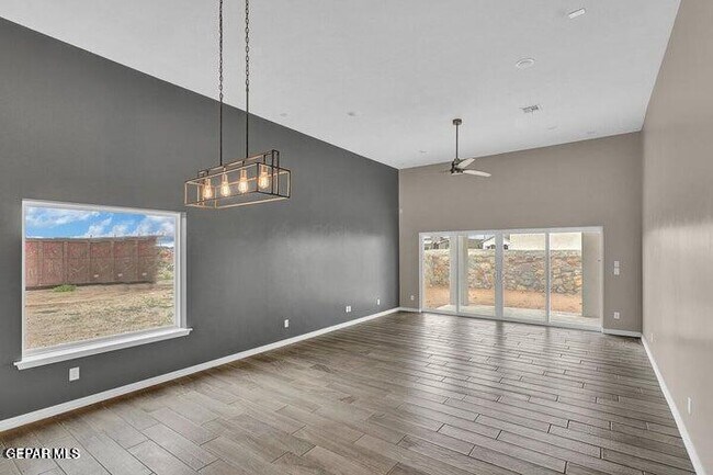 Building Photo - 12152 Sanaa Dr