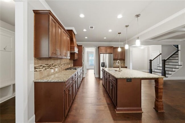 Building Photo - 710 Deer Holw Trce