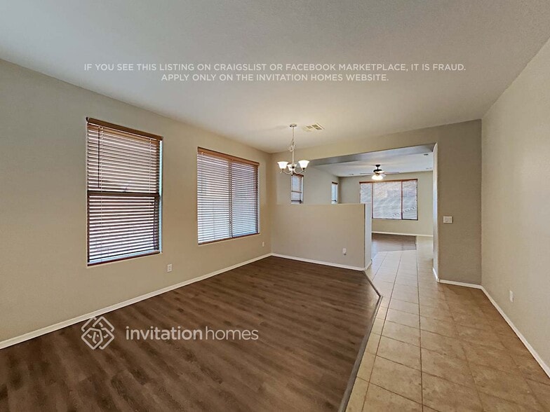 Building Photo - 4112 E Cherry Hills Dr