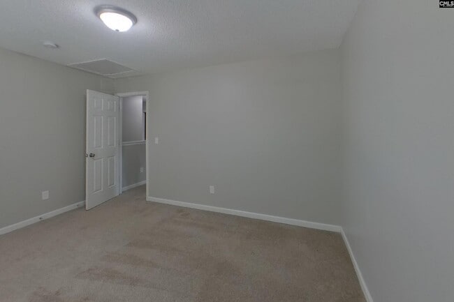 Building Photo - 121 Eagle Pointe Dr