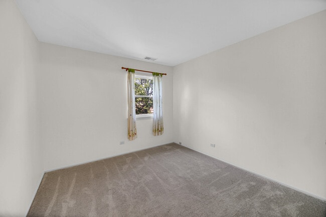 Building Photo - 2403 Mallow Ct