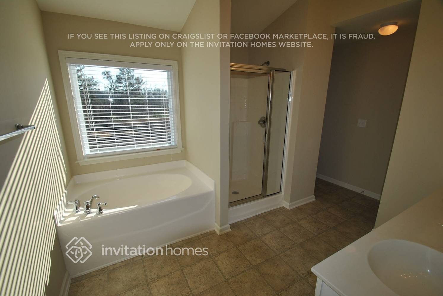 Building Photo - 4970 Fieldgate Ridge Dr