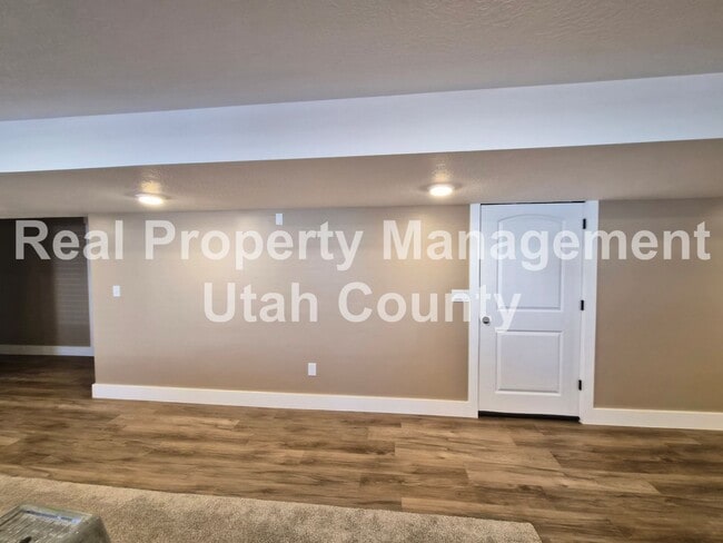 Building Photo - 1624 S 210 W