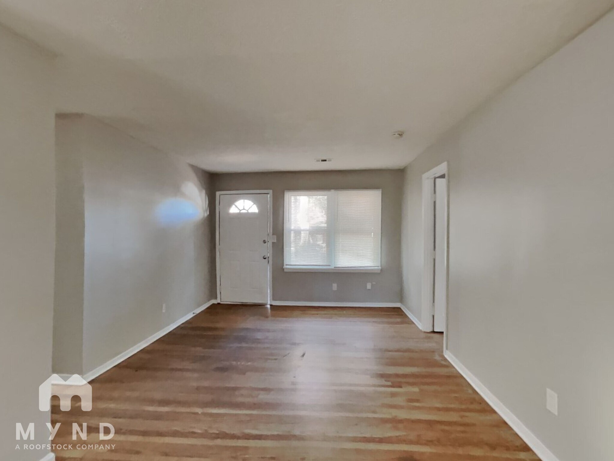 Building Photo - 829 Bonneville Terrace NW