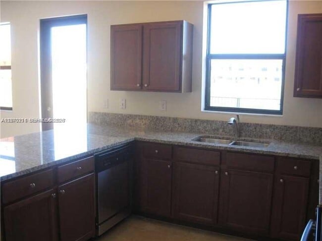 Building Photo - 16585 SW 42nd Way