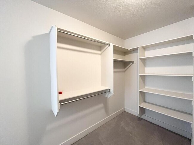 Building Photo - 9729 Fira Ln