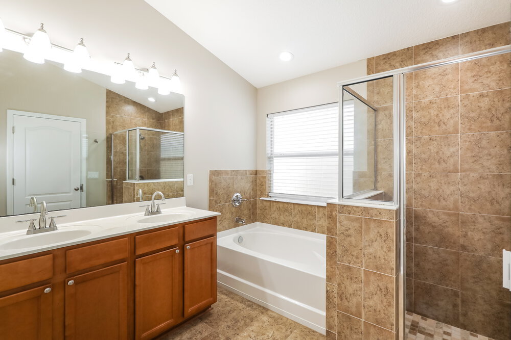 Building Photo - 4510 Oak Moss Loop
