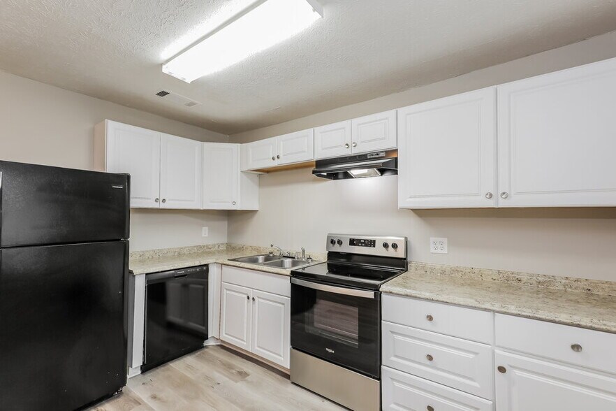 Building Photo - 8721 W Bourne Dr