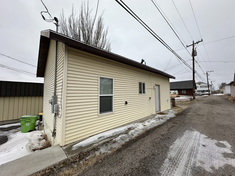 Primary Photo - 303 W Spruce St