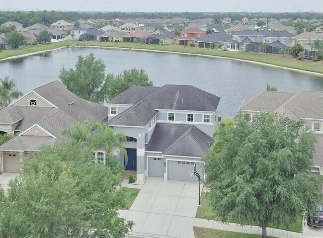 Building Photo - 13714 Artesa Bell Dr