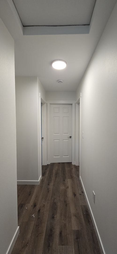 Building Photo - COMPLETLY REMODLED HOME COMING SOON!