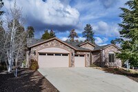 Building Photo - 4 Bedroom, 2 Bathroom Home in Timber Ridge