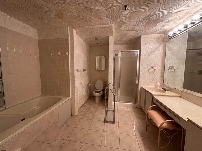 Building Photo - 3101 Boardwalk