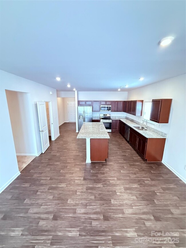 Building Photo - 5126 Idared Ct