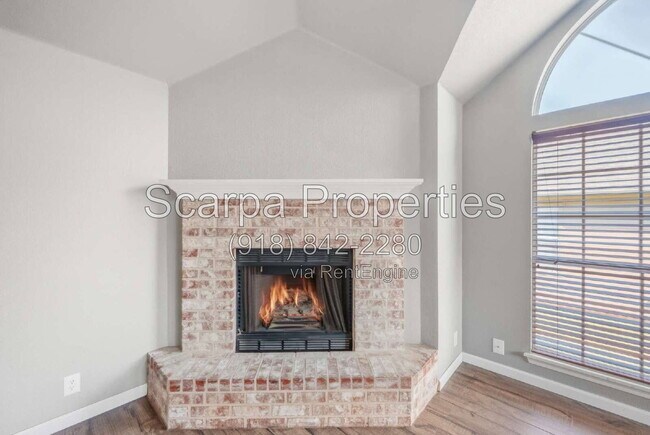 Building Photo - 9311 E 95th Pl