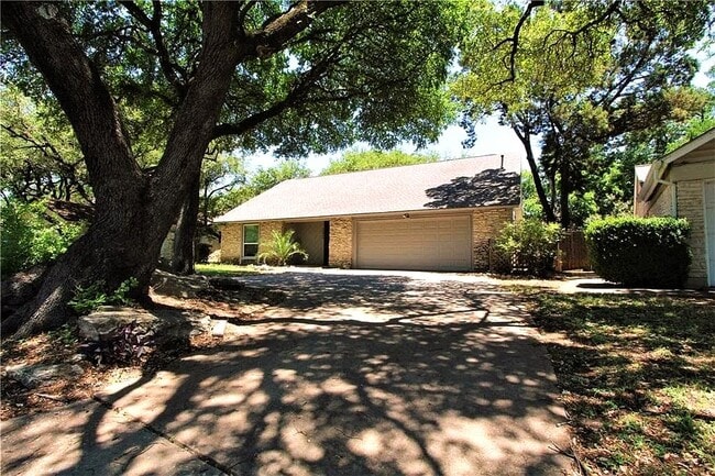 Building Photo - Woodland Village A