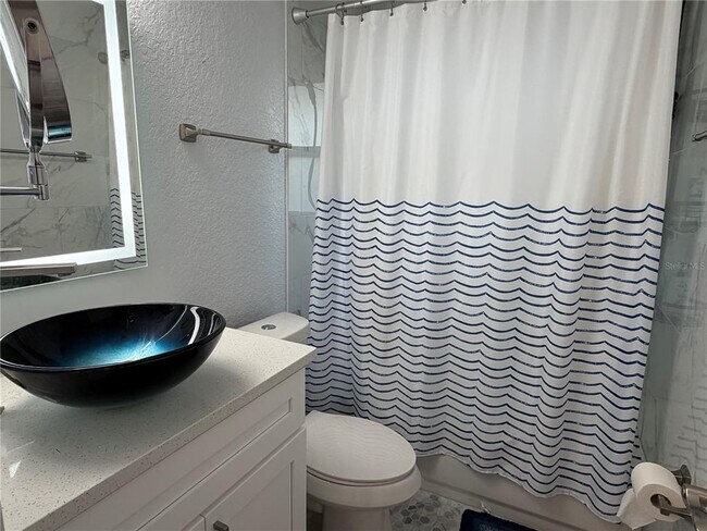 Building Photo - 1947 Chenango Ave