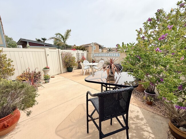 Building Photo - 4966 Dunes Cir