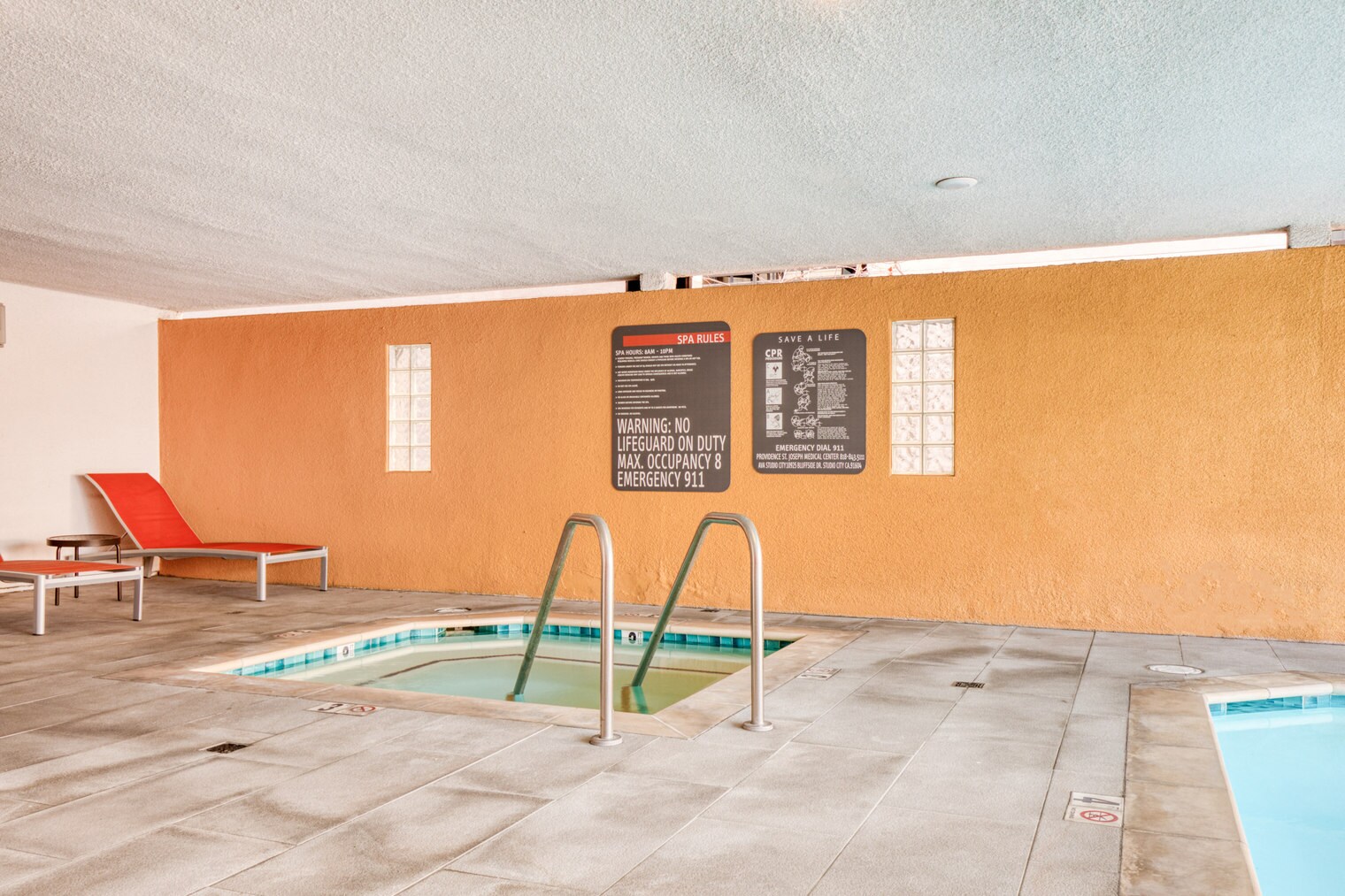 Building Photo - 10983 Bluffside Dr