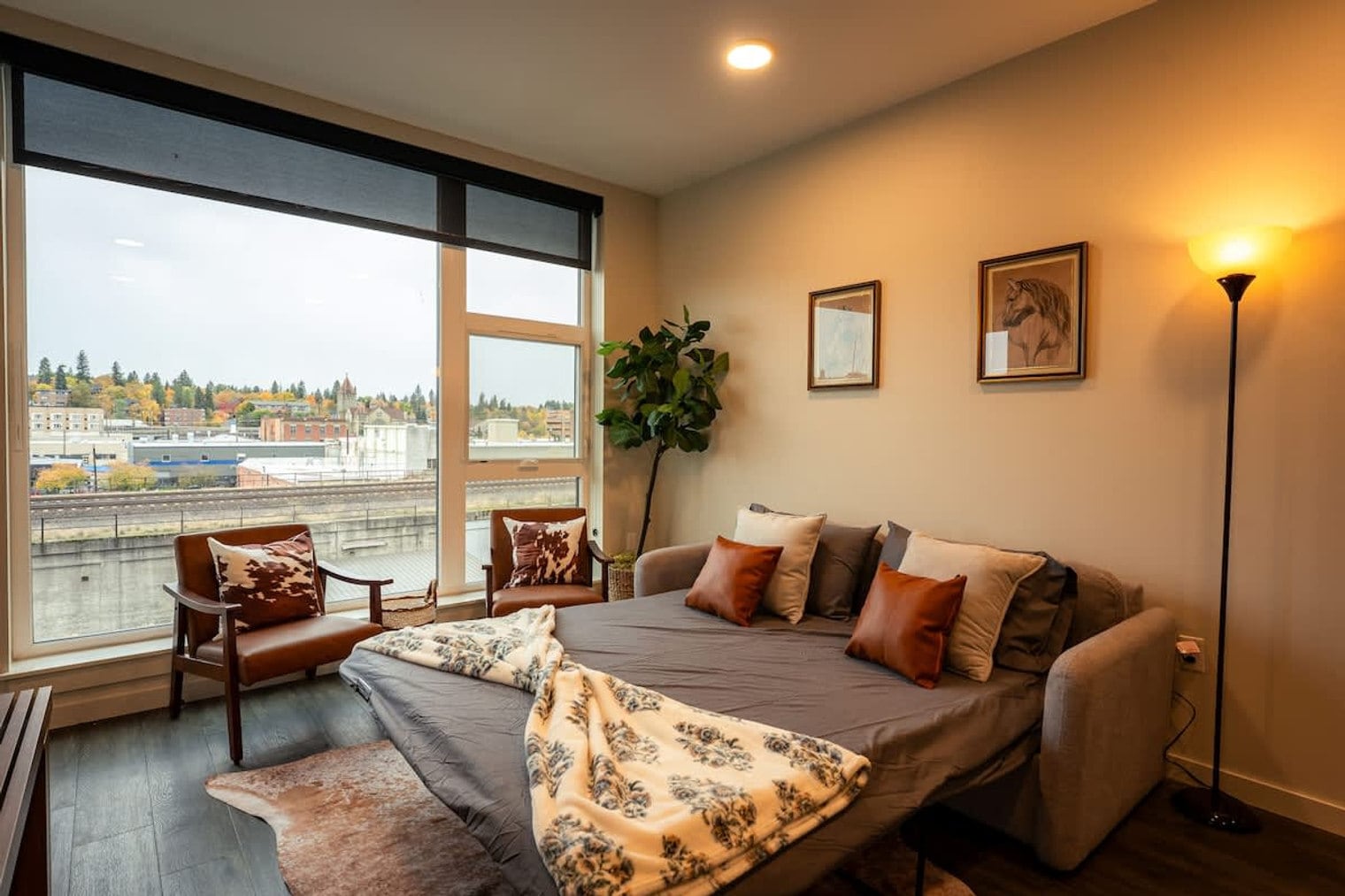 Building Photo - 1229 W 1st Ave