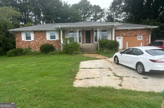 Building Photo - 4798 Rockbridge Rd