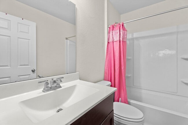 Building Photo - 1714 Avocet Way