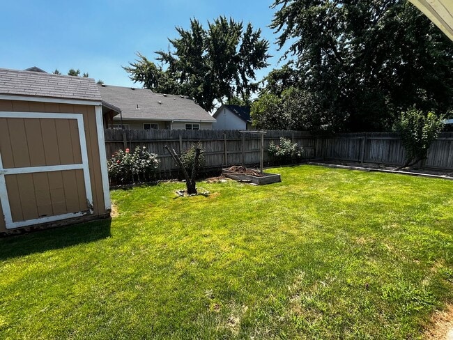 Building Photo - 11283 W Glen Ellyn Dr
