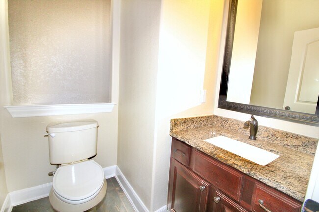 Building Photo - 24115 Via Privato Dr