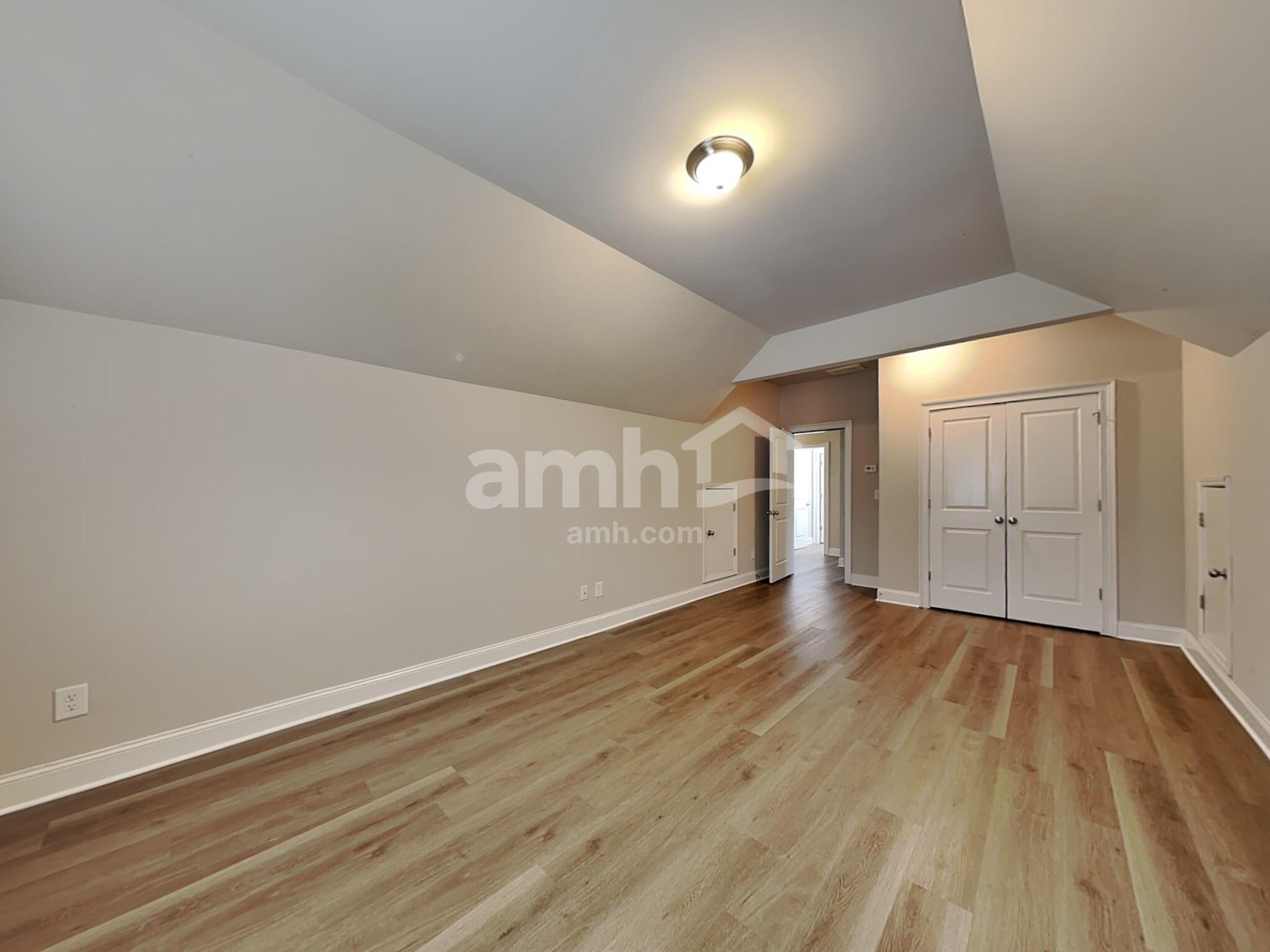 Building Photo - 146 Water Oak Dr