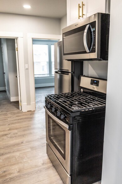 Building Photo - 2402 Rucker Ave