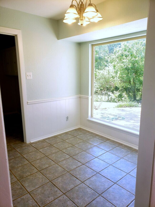 Building Photo - 3 Bedroom Steps from Rudman Trail & Souths...