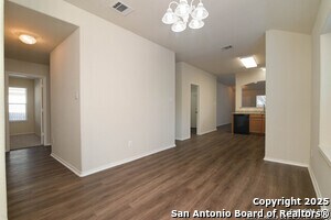 Building Photo - 10374 Oakwood Crest