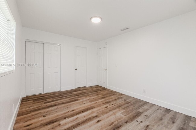 Building Photo - 4338 NW 24th Ave