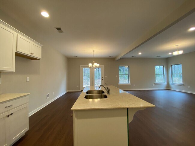 Building Photo - 4 Bedroom Home for Rent in Pinson, AL! Available NOW!