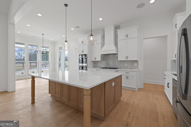 Building Photo - 2151 Osprey Poynte