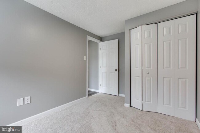 Building Photo - 682 Willowby Run