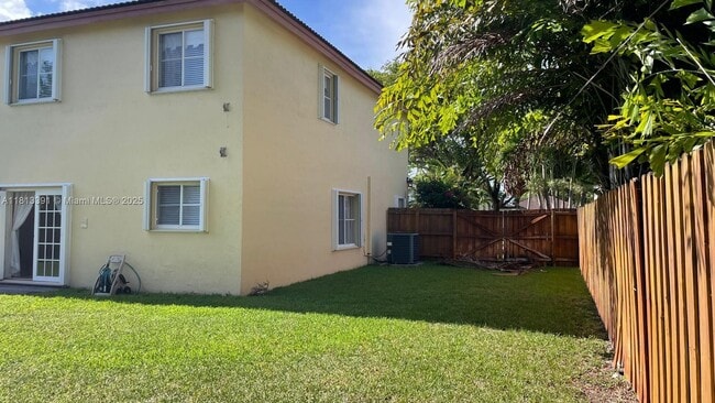 Building Photo - 9044 SW 212th Ln