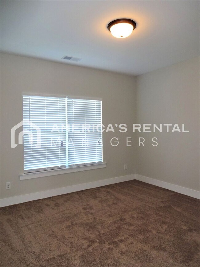 Building Photo - Home for rent in Calera, AL!  Available to view now!!!