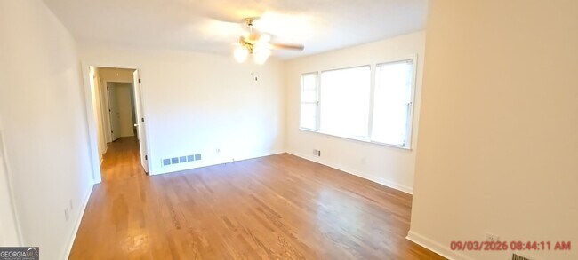 Building Photo - 6580 Runlet Way