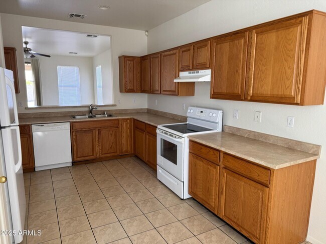 Building Photo - 11779 West Cocopah St
