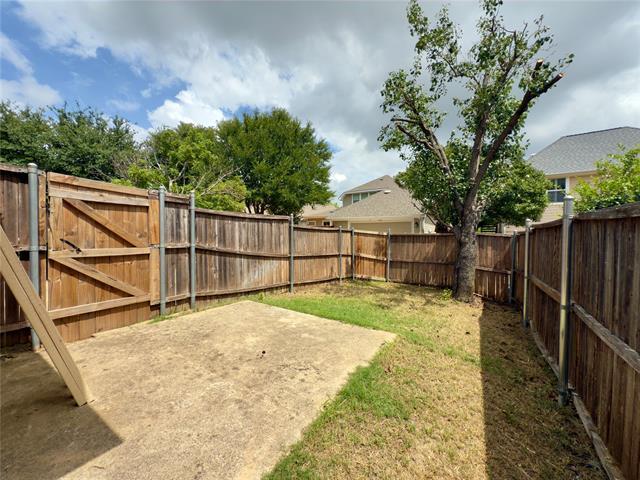 Building Photo - 7917 Creek View Dr