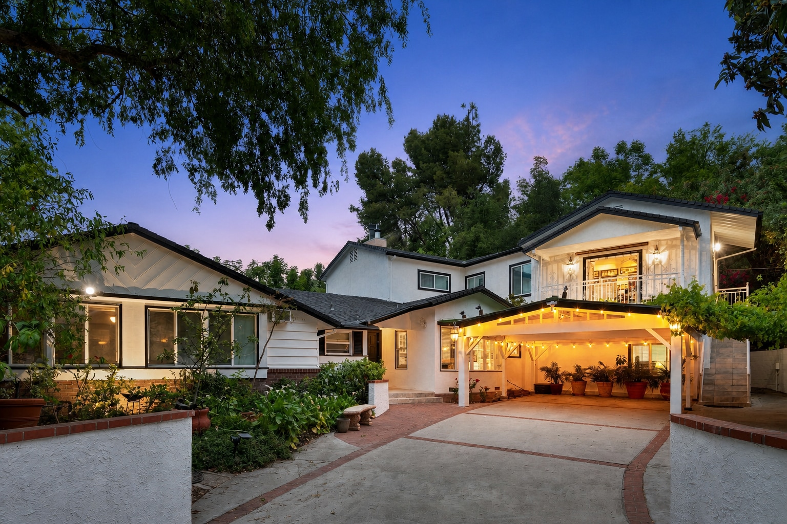 Building Photo - 3601 Dellvale Pl