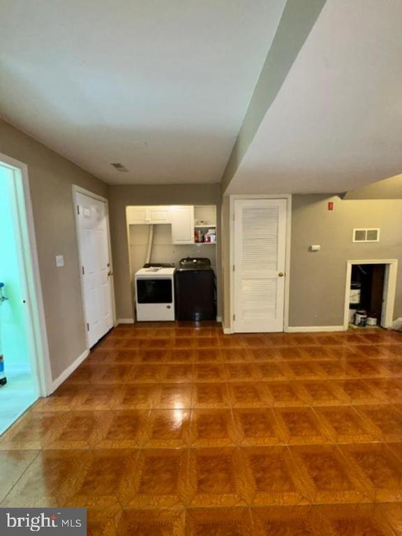 Building Photo - 202 Fox Trail