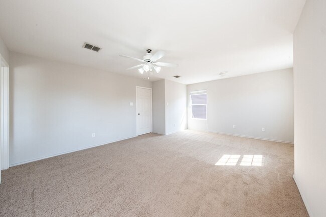 Building Photo - 520 Lewis Canyon Ln