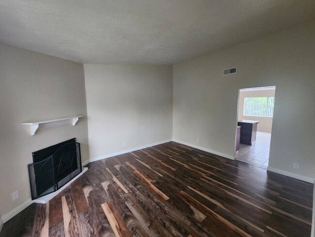 Building Photo - TERRACE2539