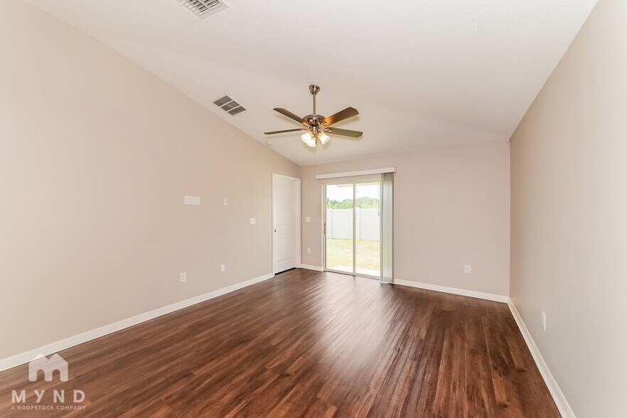 Building Photo - 6505 Trent Creek Dr