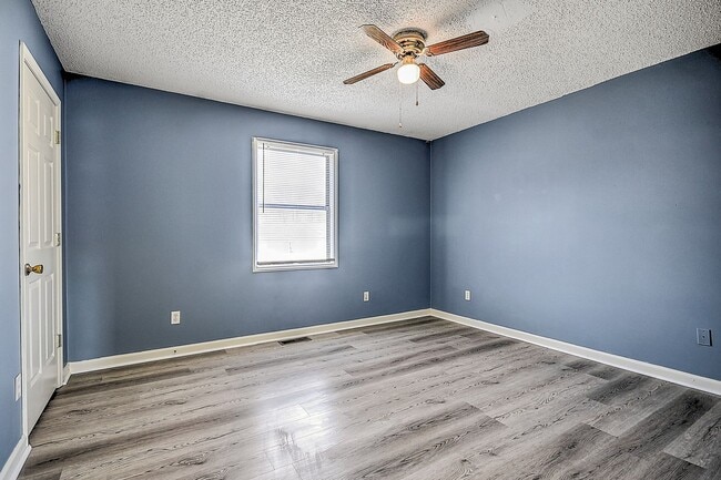 Building Photo - 360 Britton Ave