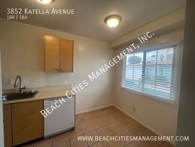 Building Photo - 3852 Katella Ave